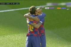 巴塞罗那教练团队备战新赛季：战术研讨助力关键赛事