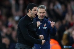 霍伊伦那不勒斯意甲首秀惊艳全场，青训营新星闪耀登场