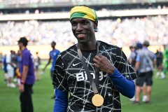 卡萨诺点评：国米晋级争议与巴萨实至名归